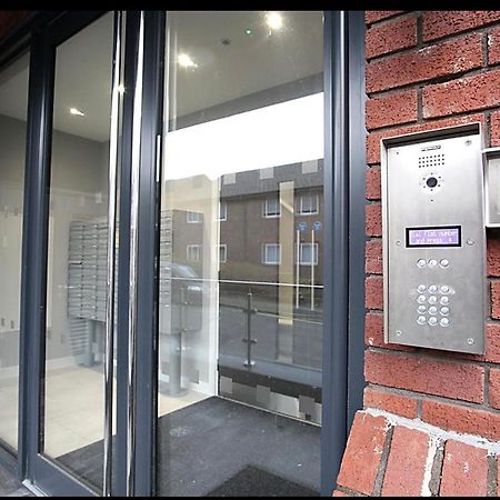 Mnitri Apartment Luton  Eksteriør billede