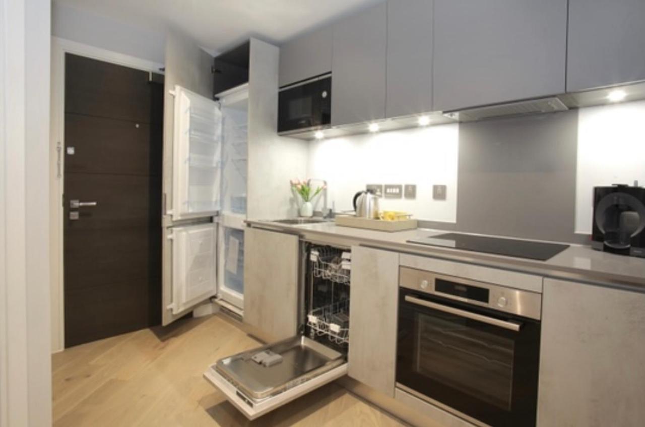 Mnitri Apartment Luton  Eksteriør billede
